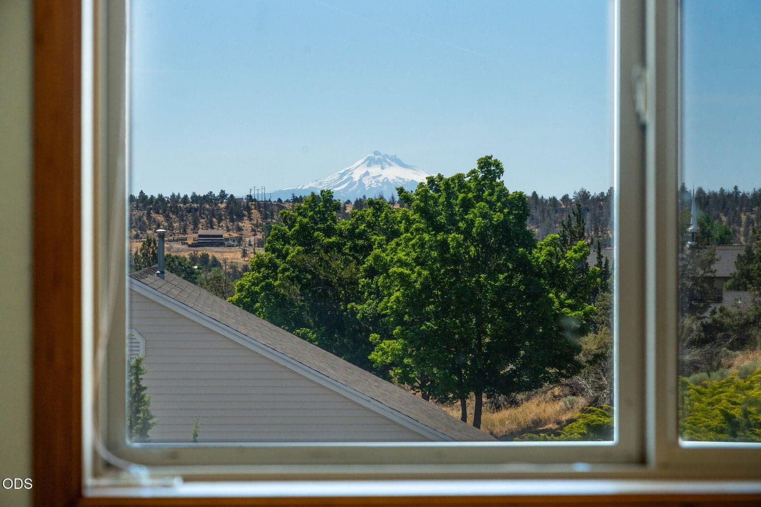 Photo of 268 NE Hillcrest Street 19 of 37