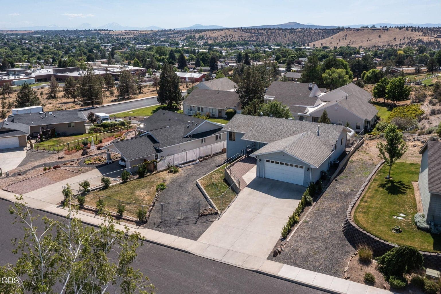 Photo of 268 NE Hillcrest Street 24 of 37