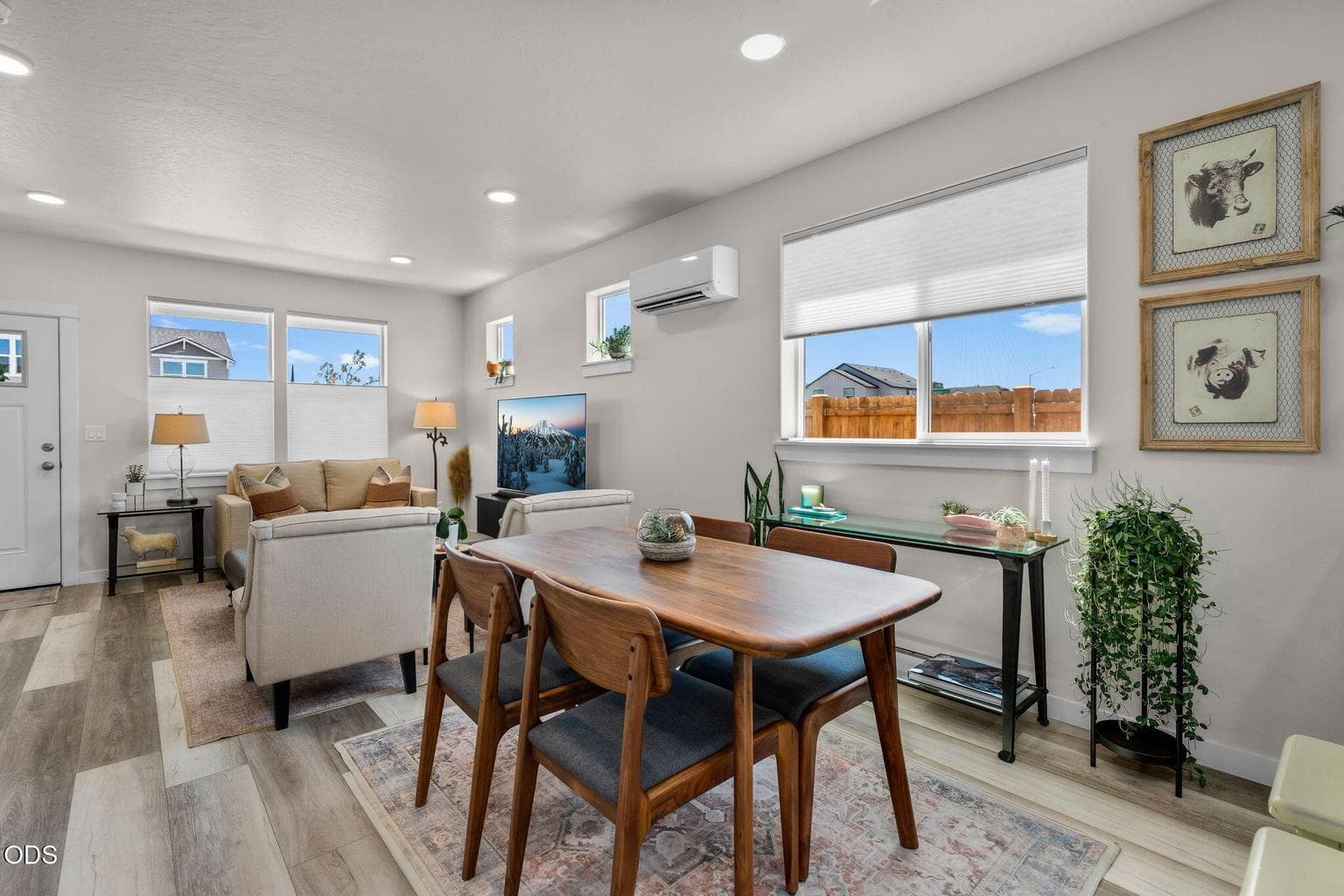 Photo of 3307 NW 8th Street 6 of 26