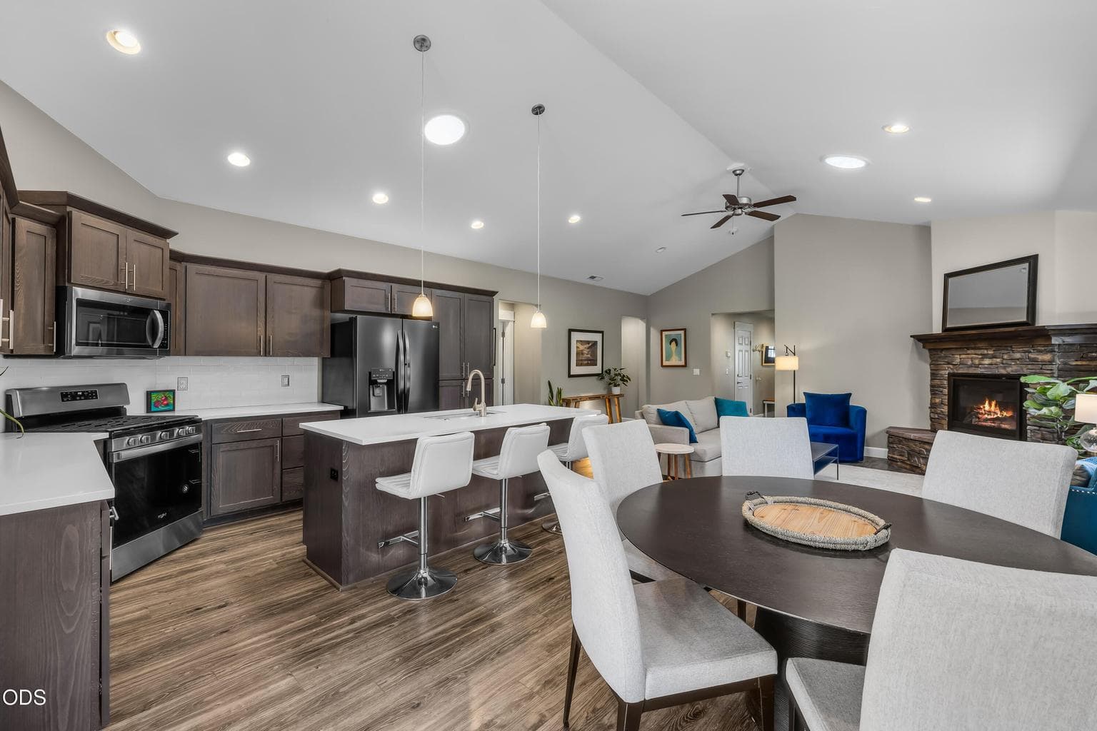 Photo of 2955 NE Marea Drive 13 of 32