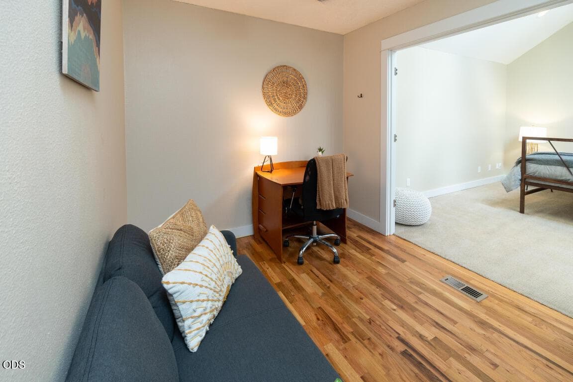 Photo of 1473 NW Quincy Avenue 19 of 30
