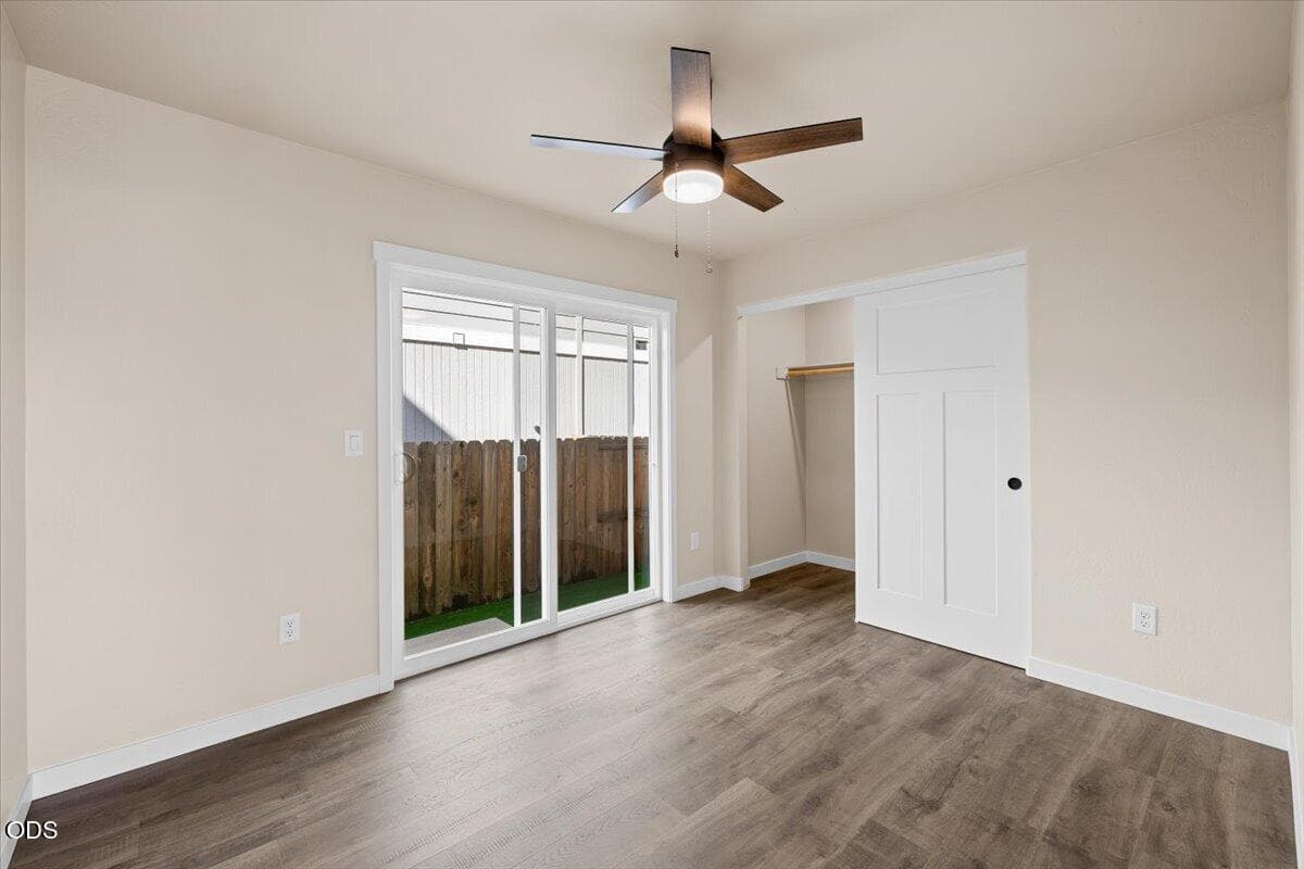 Photo of 7871 Houston 4 of 11
