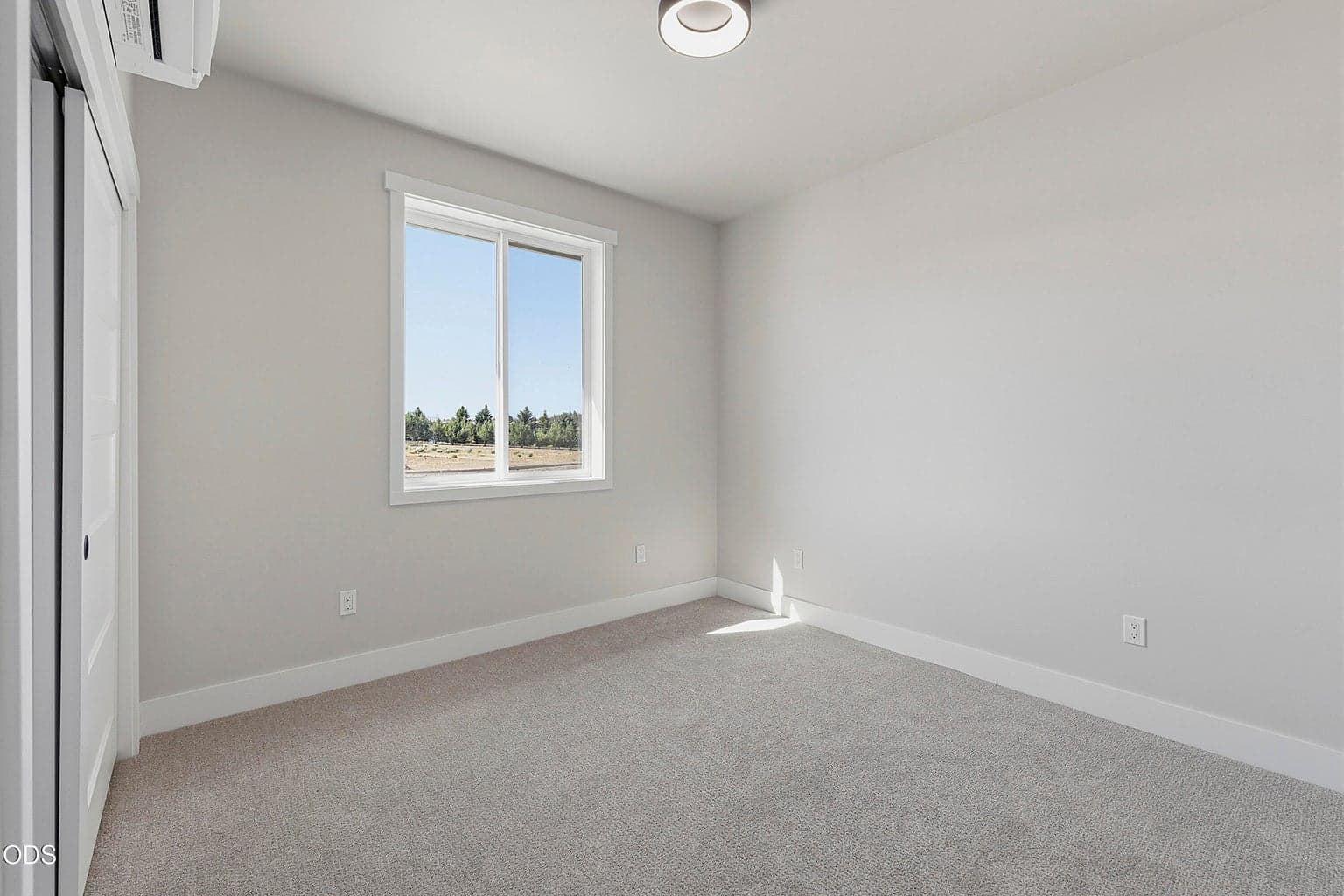 Photo of 790 SE CUB CT. Court 24 of 39