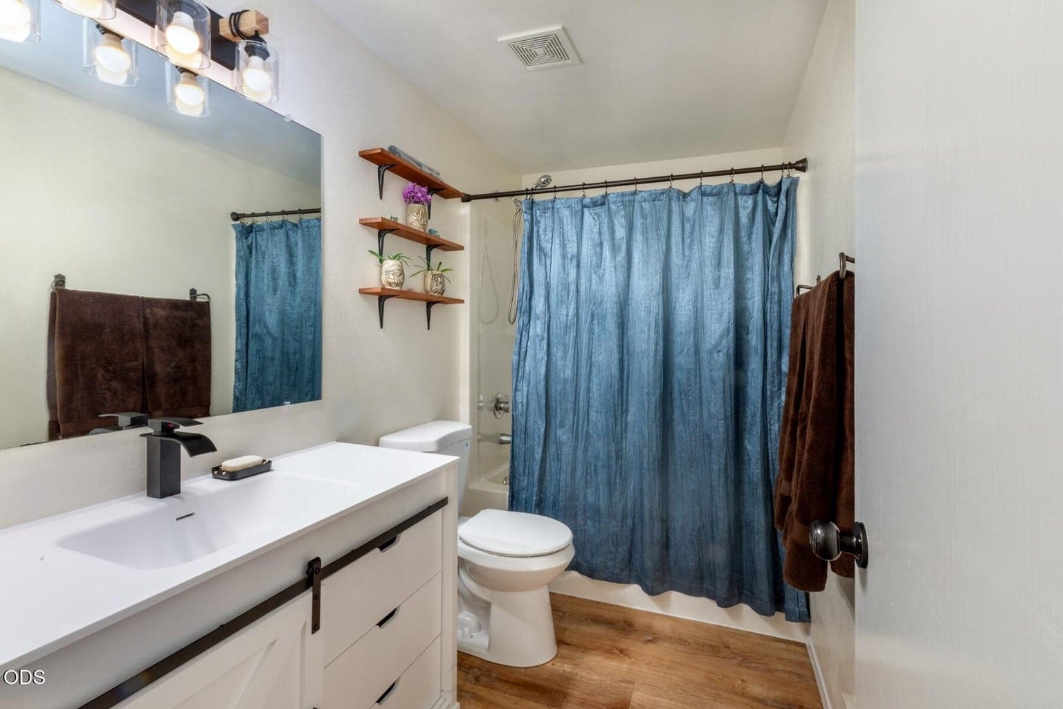 Photo of 55219 Lazy River Drive 15 of 48