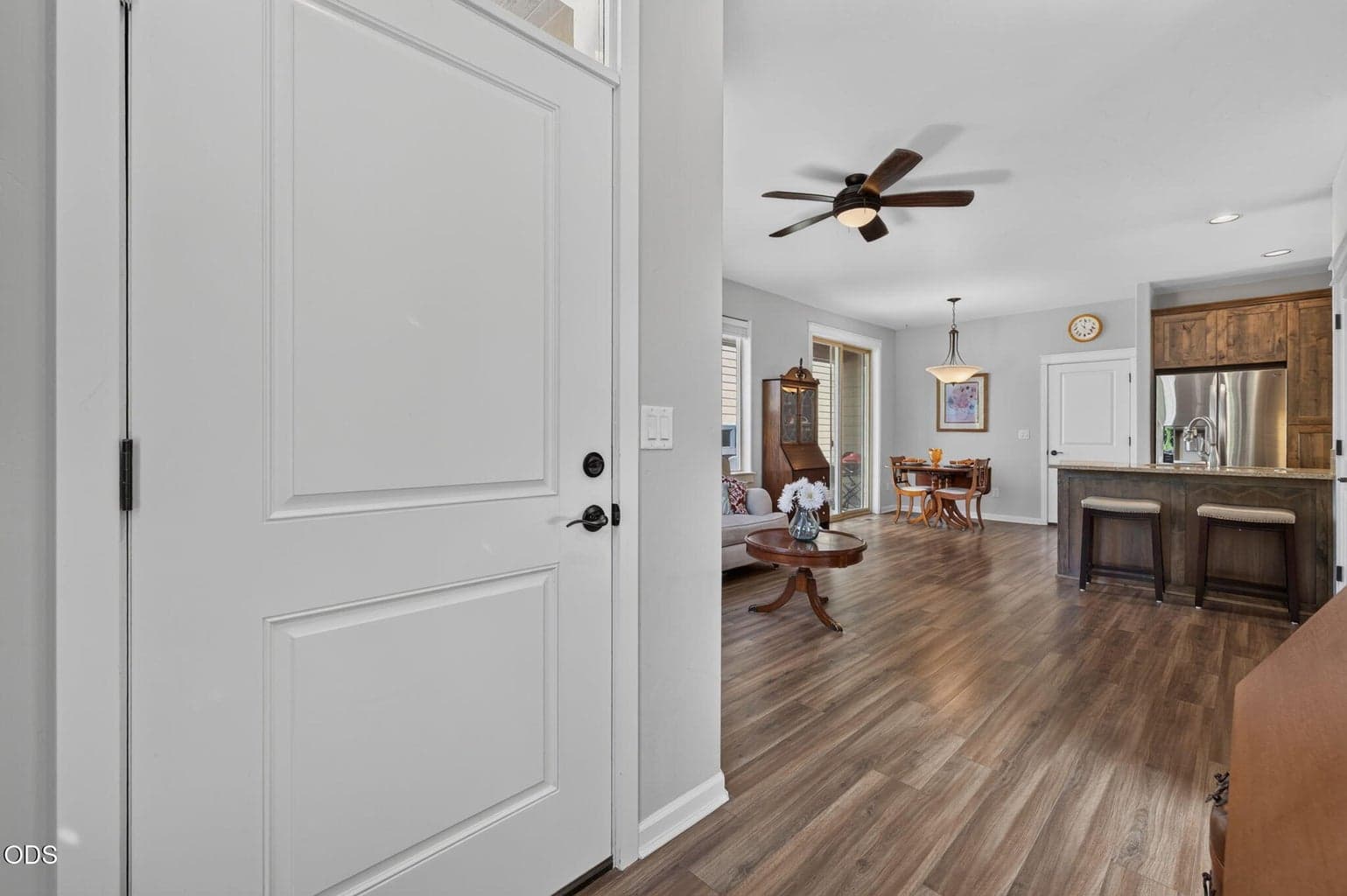 Photo of 20844 Gateway 4 of 53