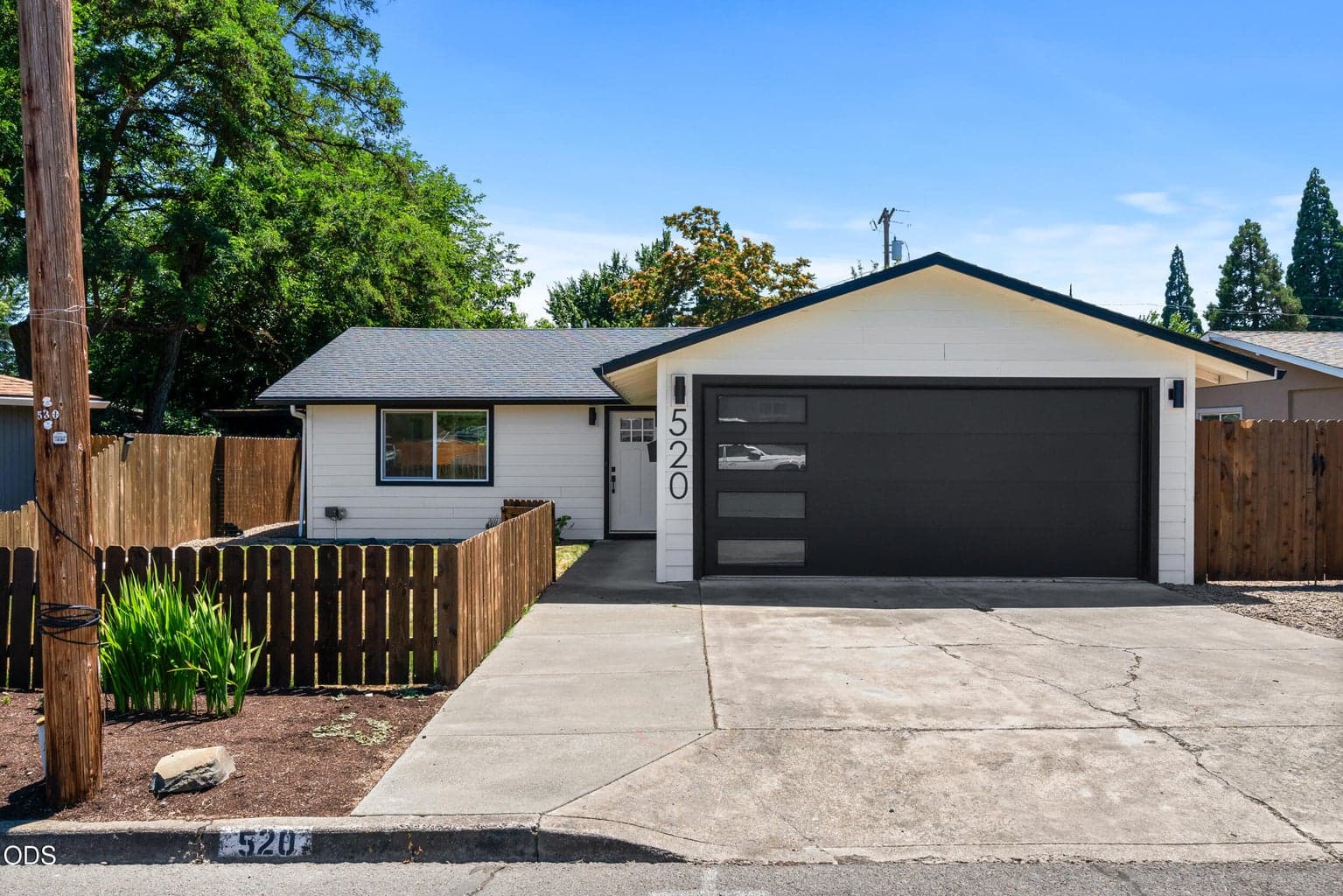 Photo of 520 Grand 2 of 21