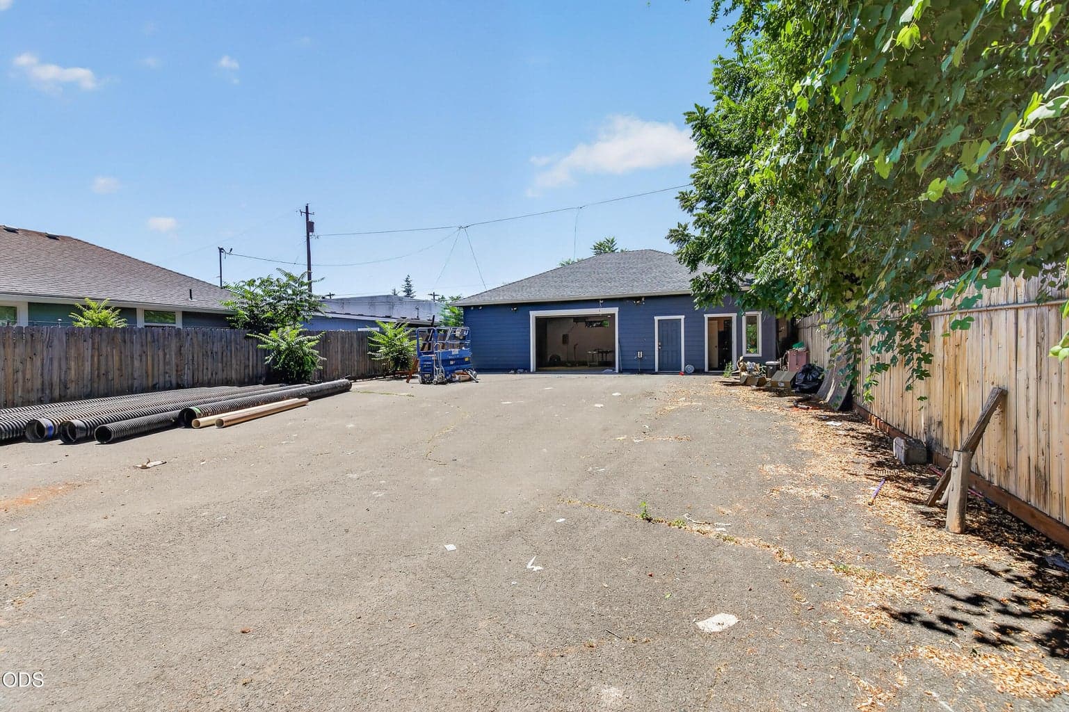 Photo of 604 Franquette 3 of 18