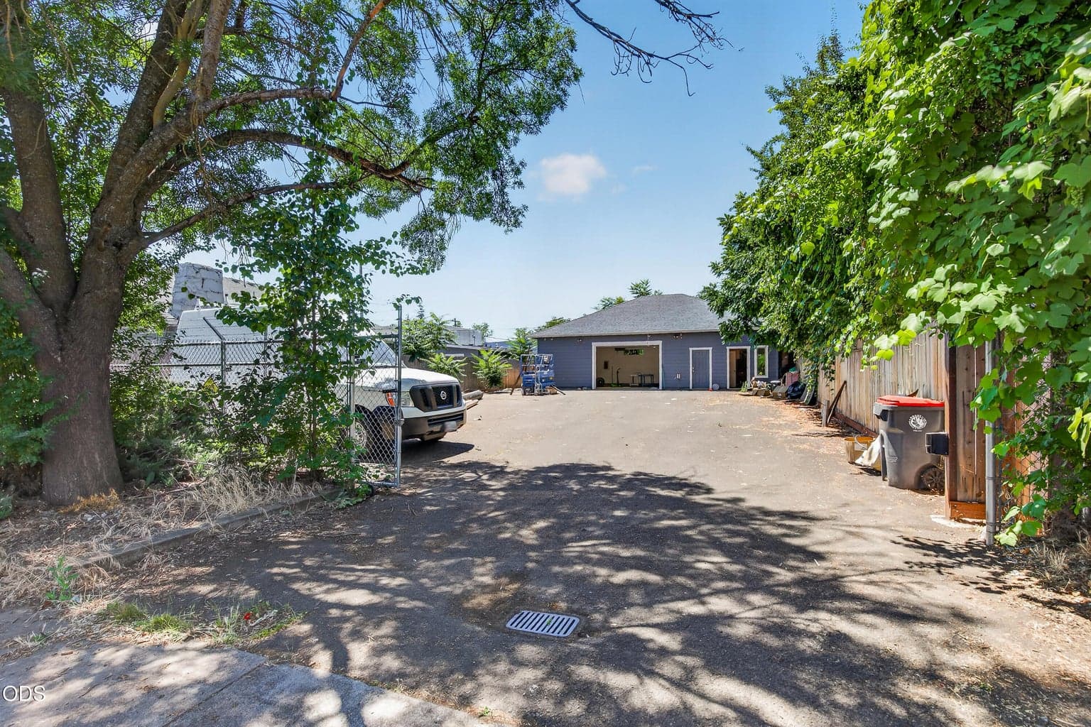 Photo of 604 Franquette 2 of 18