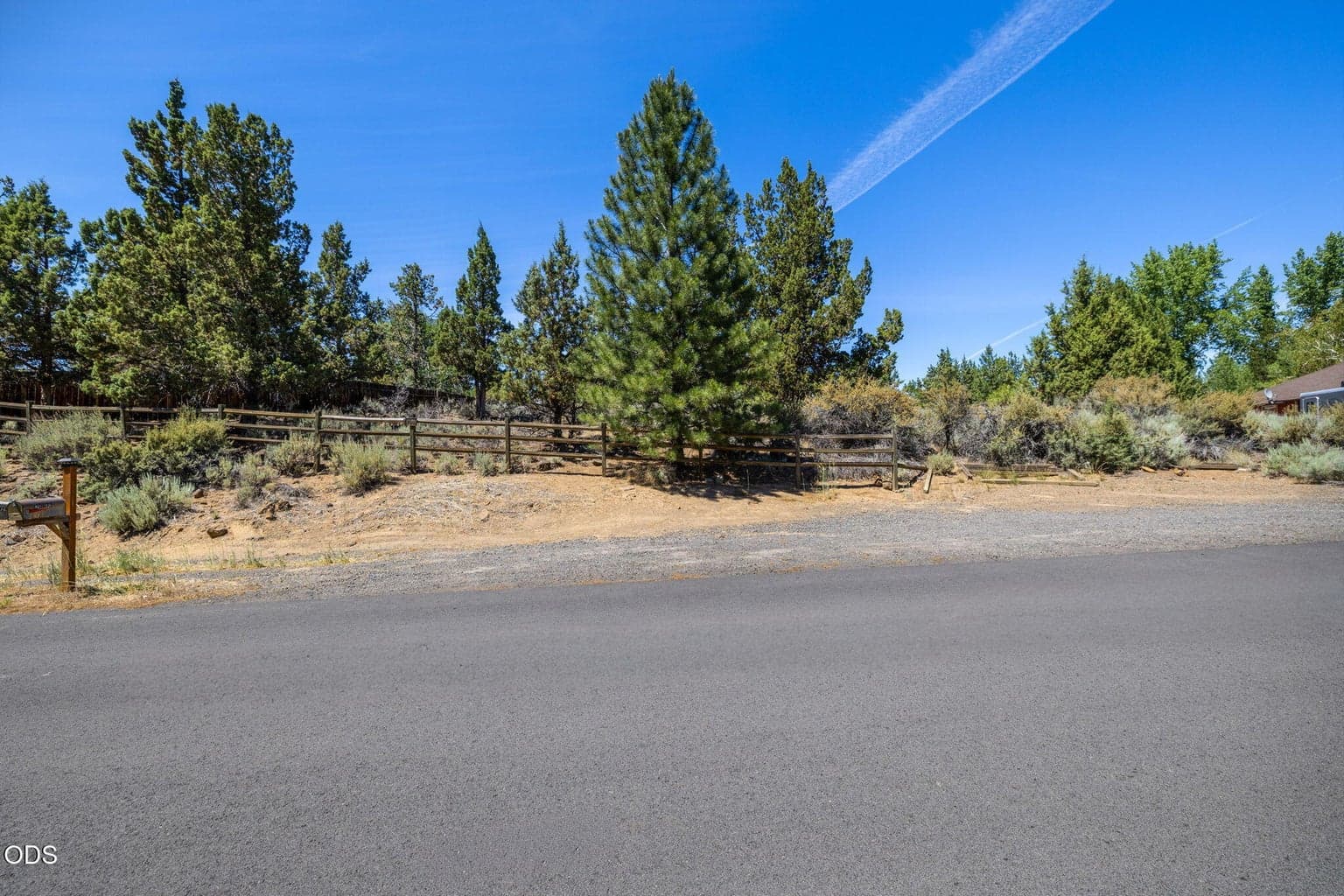 Photo of 20874 Greenmont 1 of 22
