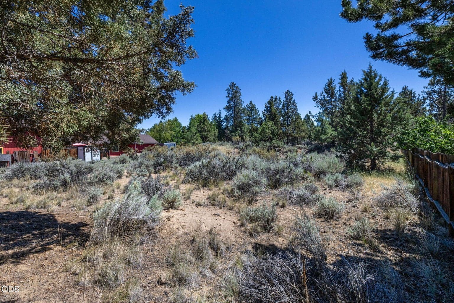 Photo of 20874 Greenmont Drive 10 of 22