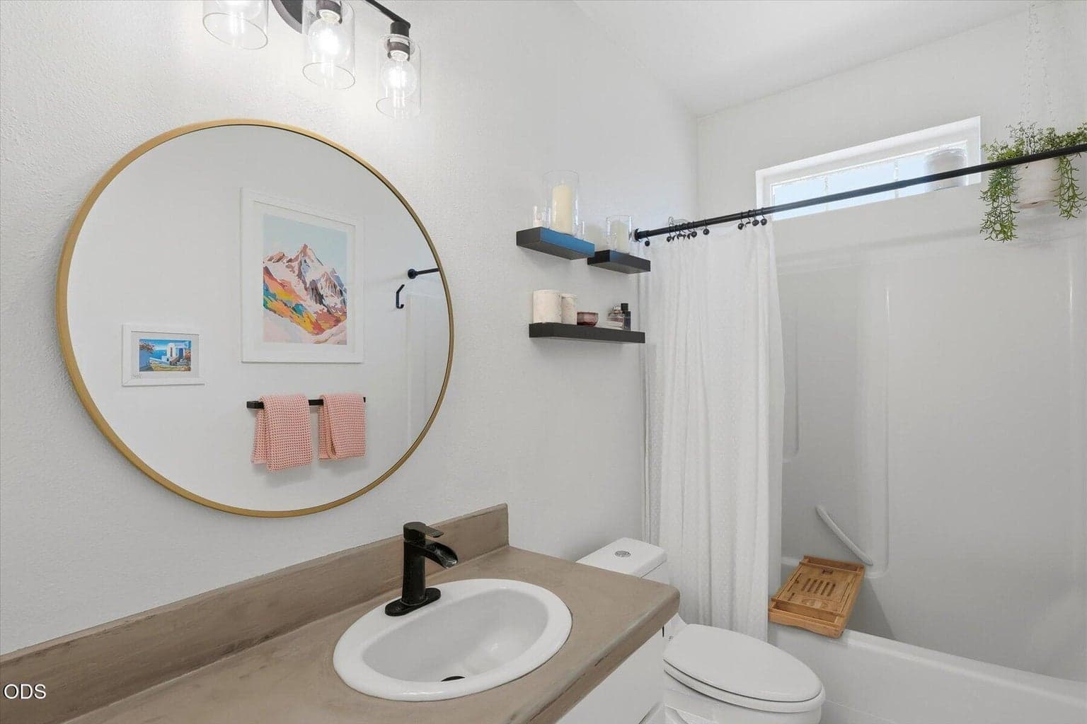 Photo of 1236 NW Mount Washington Drive 17 of 49