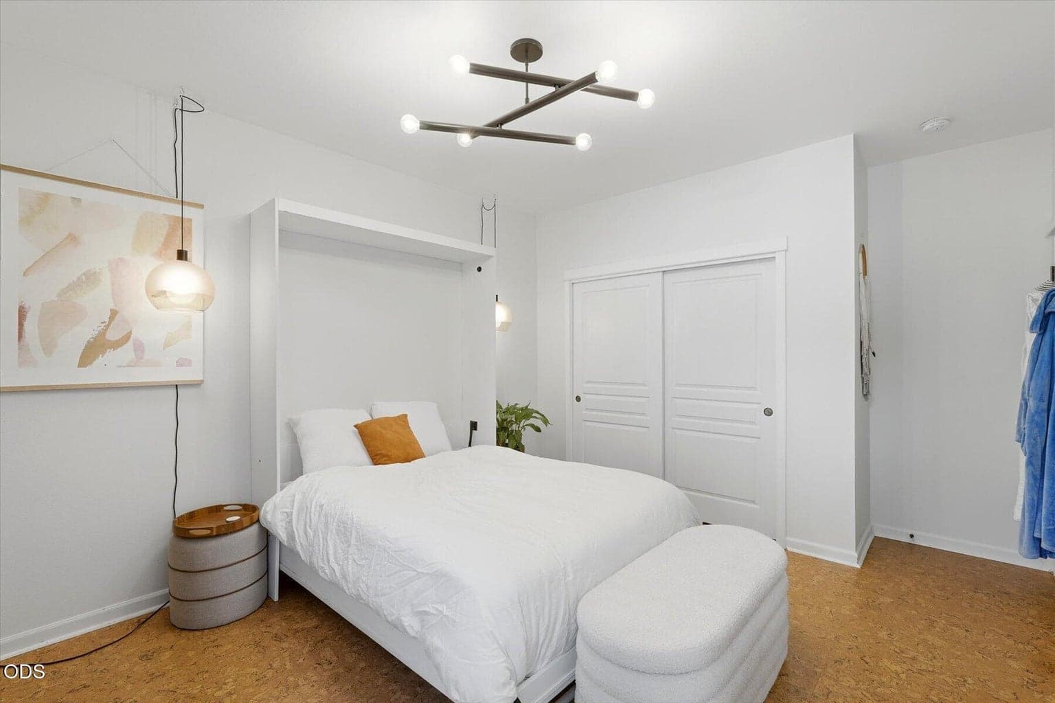Photo of 1236 NW Mount Washington Drive 19 of 49