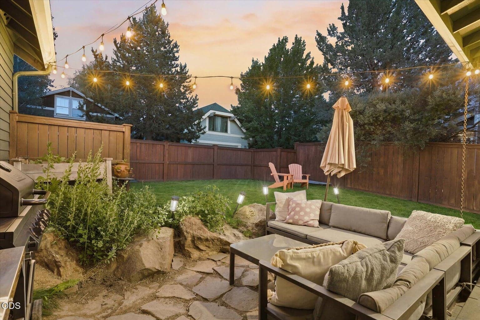 Photo of 1236 NW Mount Washington Drive 25 of 49