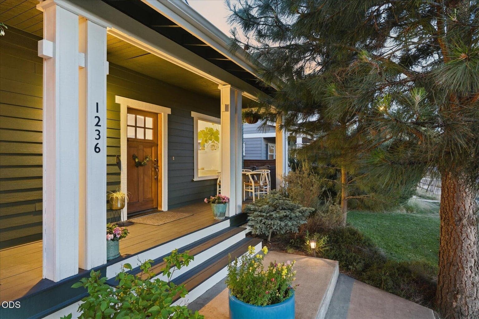 Photo of 1236 NW Mount Washington Drive 38 of 49