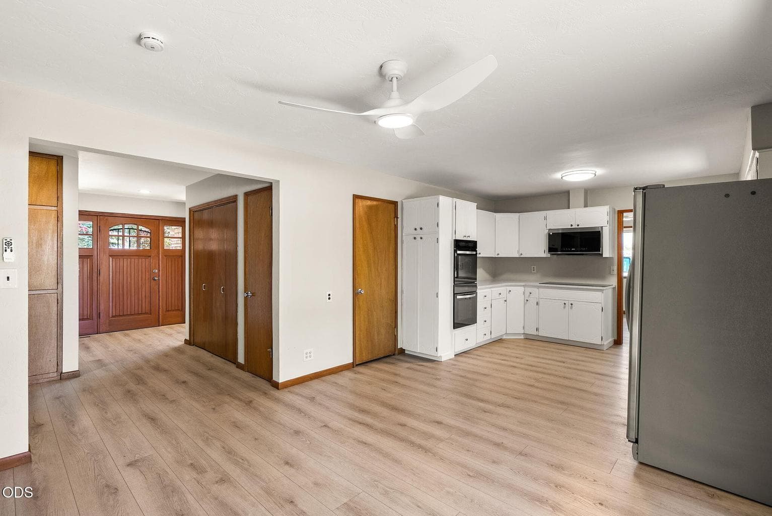 Photo of 408 NE Hawthorne Avenue 13 of 36