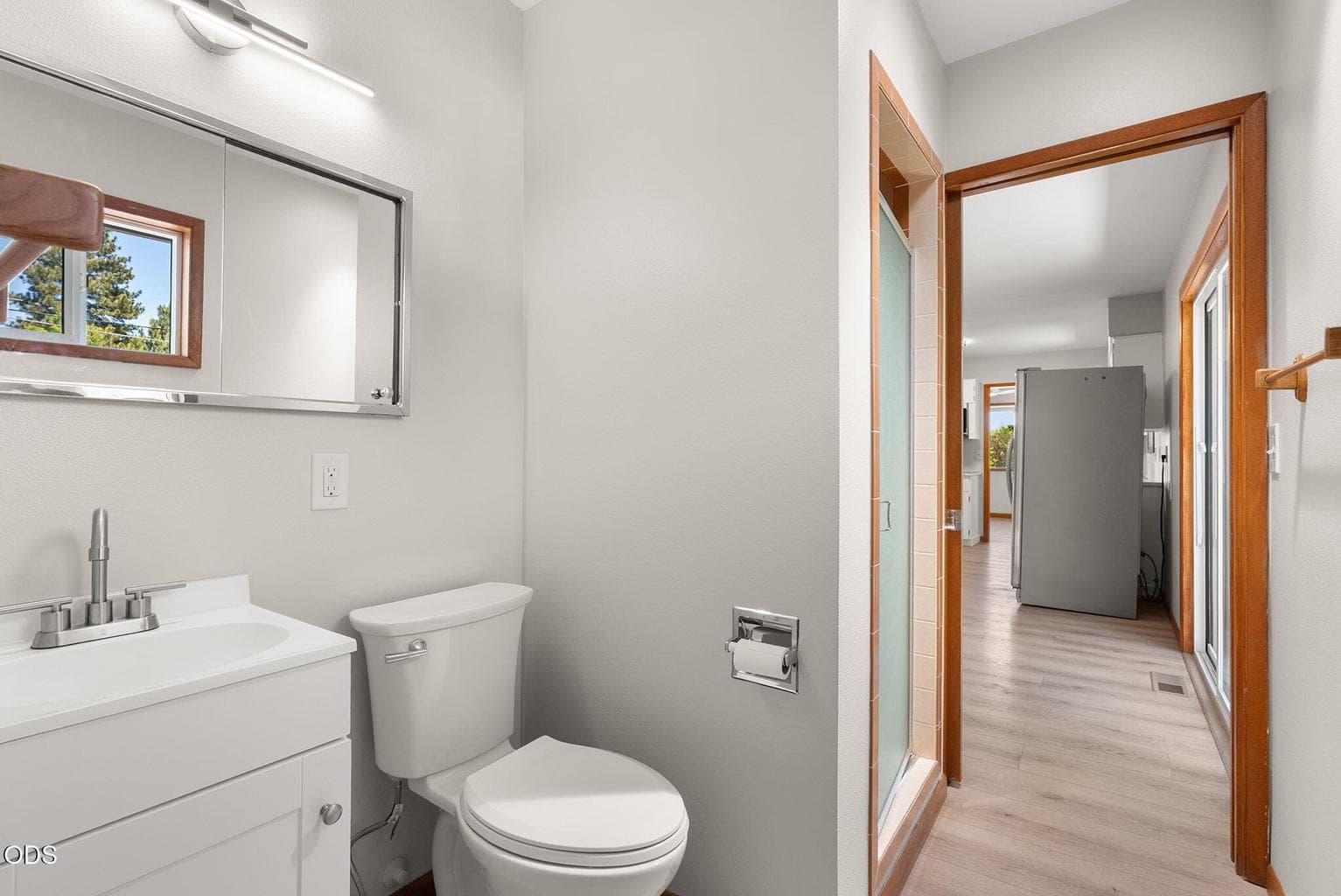 Photo of 408 NE Hawthorne Avenue 19 of 36