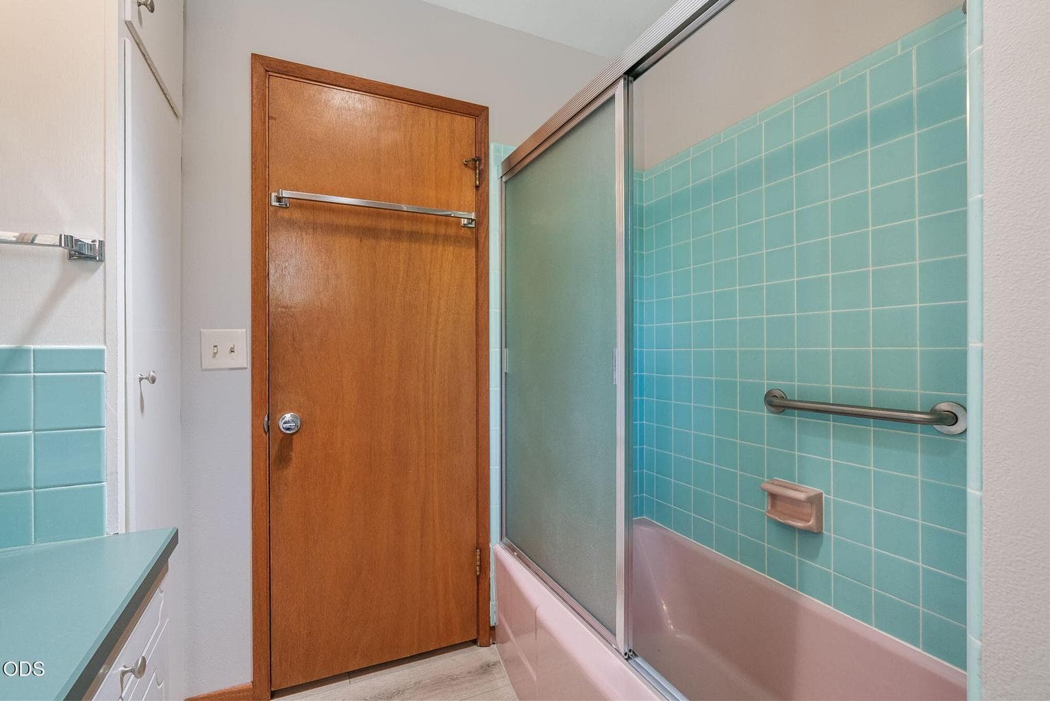 Photo of 408 NE Hawthorne Avenue 23 of 36