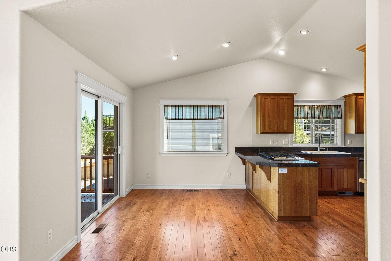 Photo of 3056 NW Craftsman Drive 15 of 42