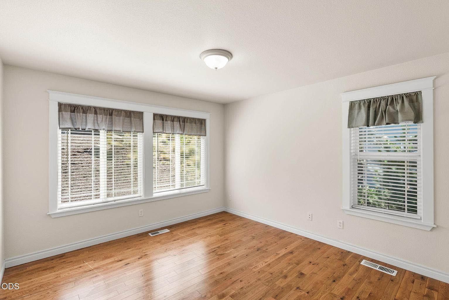 Photo of 3056 NW Craftsman Drive 23 of 42