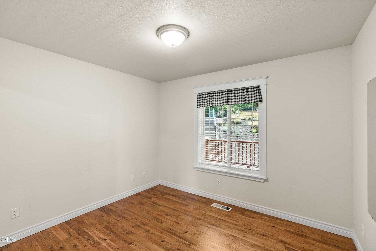 Photo of 3056 NW Craftsman Drive 25 of 42