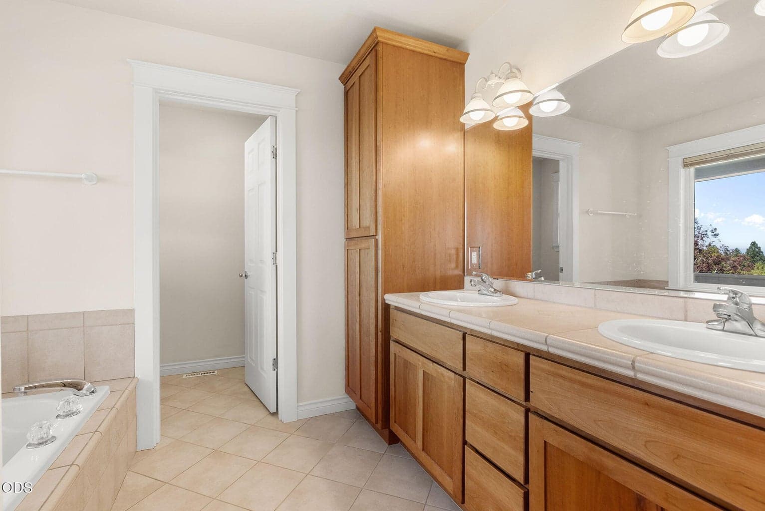 Photo of 3056 NW Craftsman Drive 28 of 42
