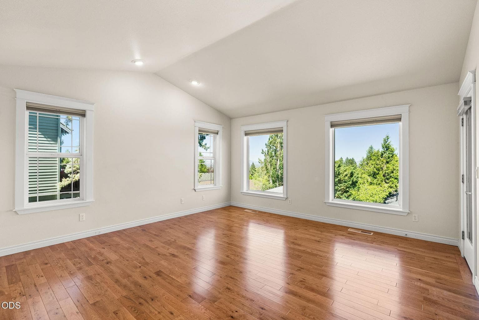 Photo of 3056 NW Craftsman Drive 31 of 42