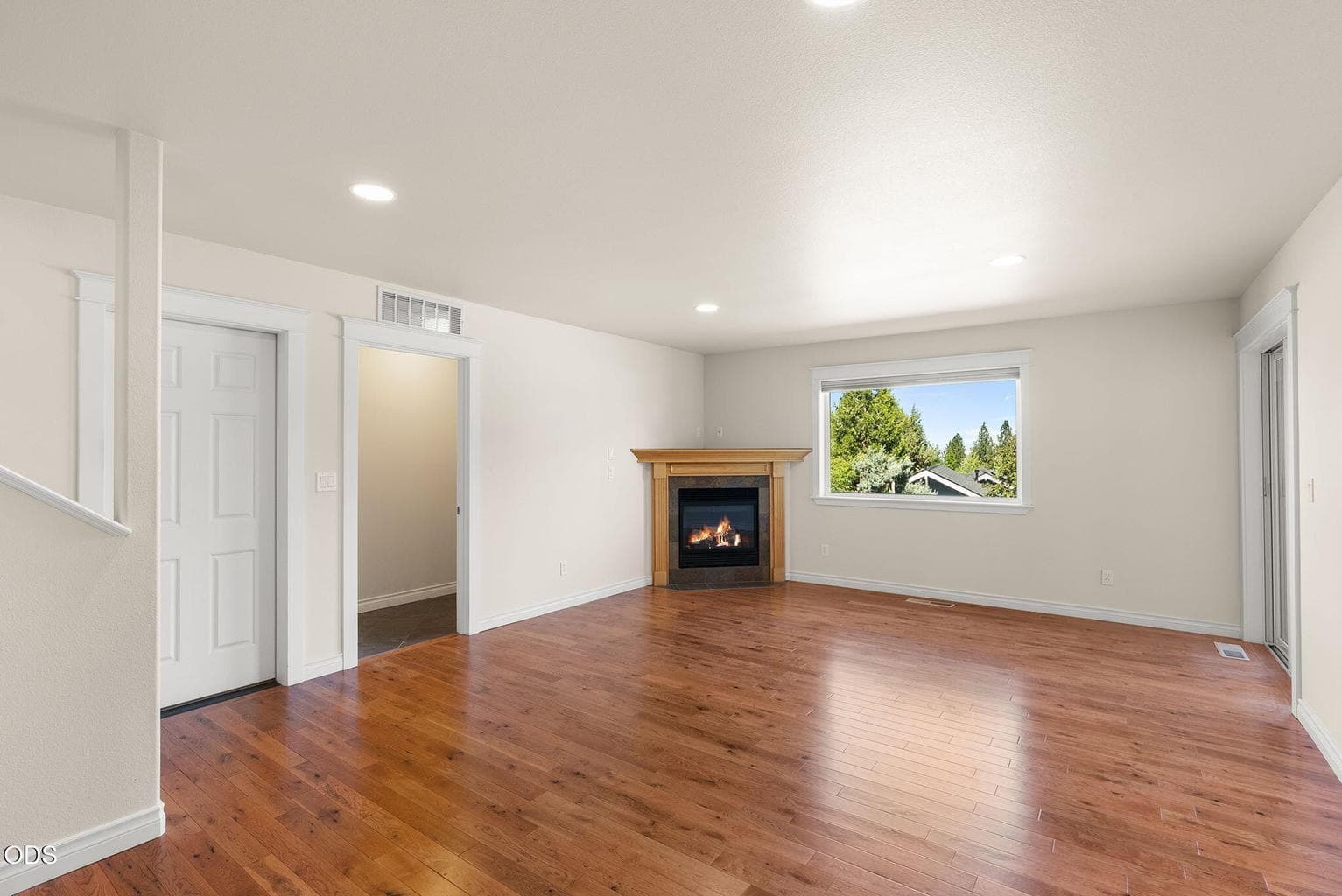 Photo of 3056 NW Craftsman Drive 34 of 42