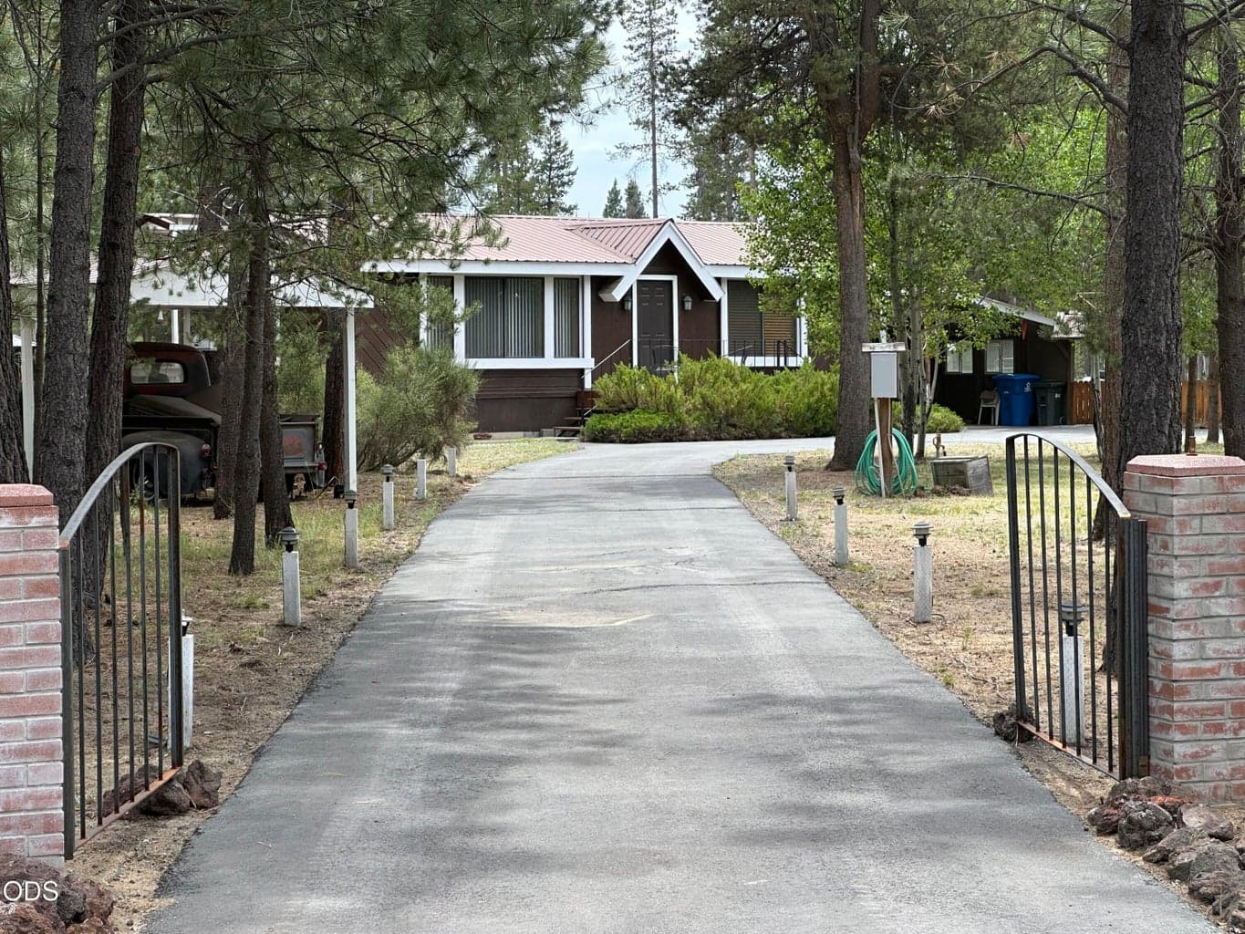 Photo of 15531 Federal 1 of 30