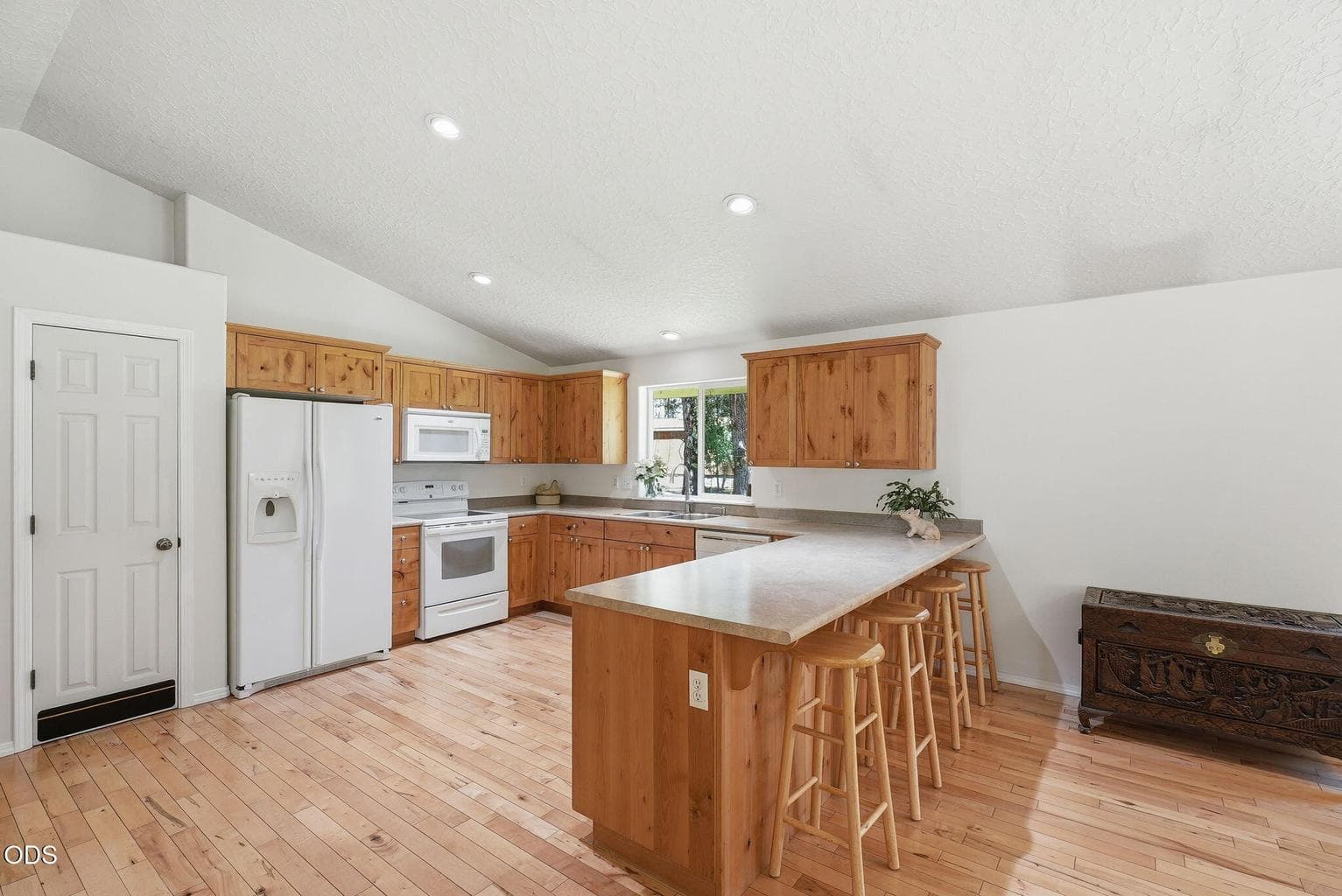Photo of 19184 Baker Road 11 of 57
