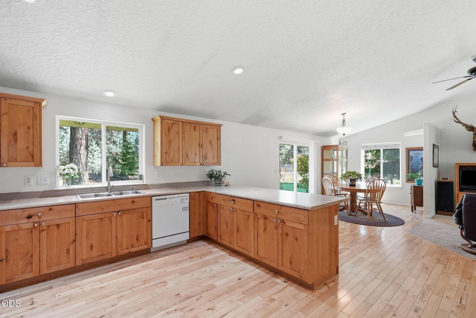 Photo of 19184 Baker Road 12 of 57