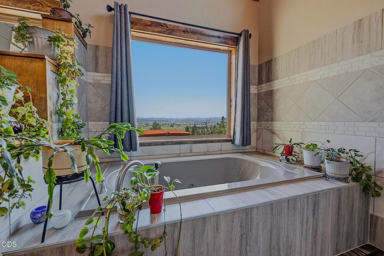 Photo of 9075 NW Panorama 23 of 49