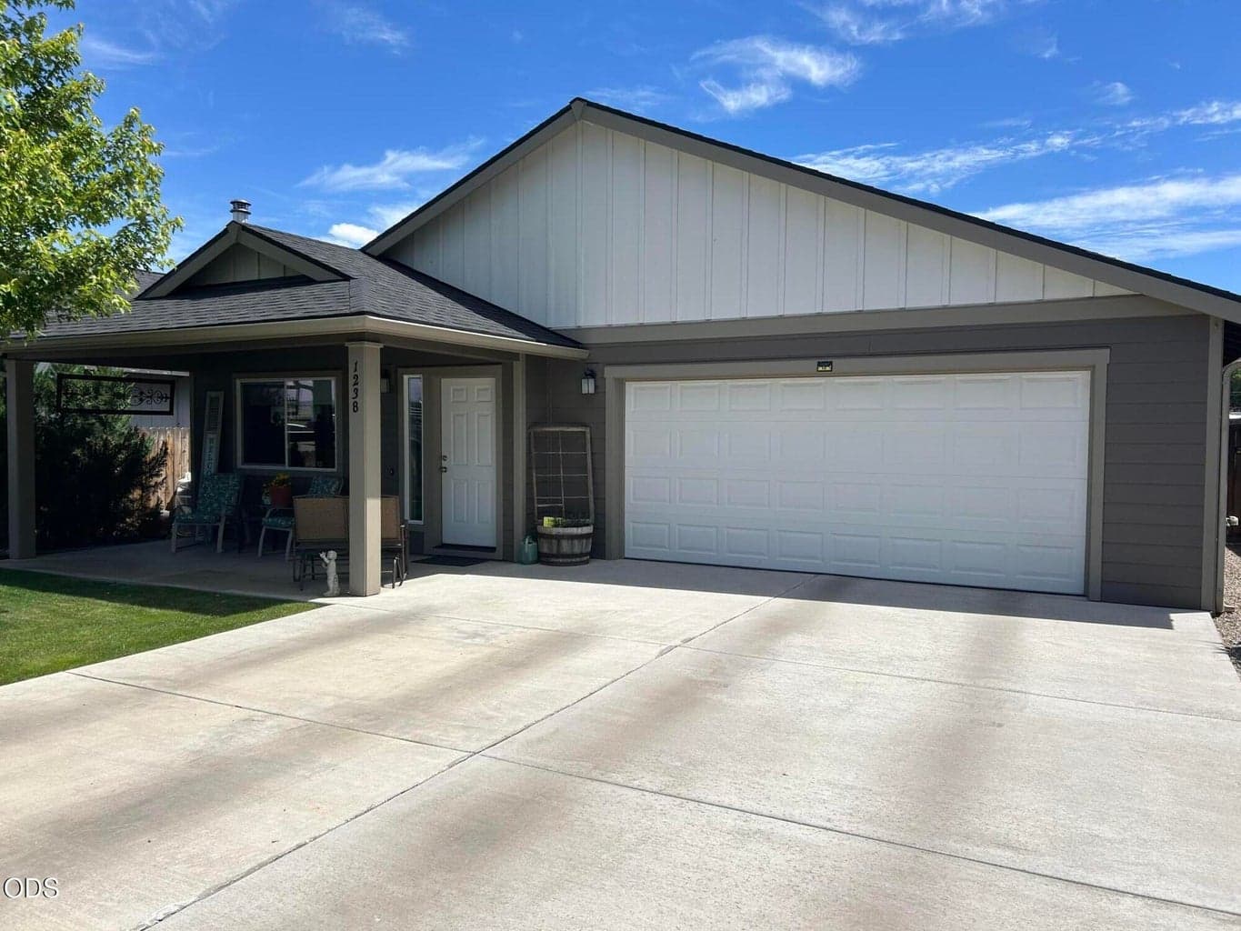 Photo of 1238 Seehale 2 of 3