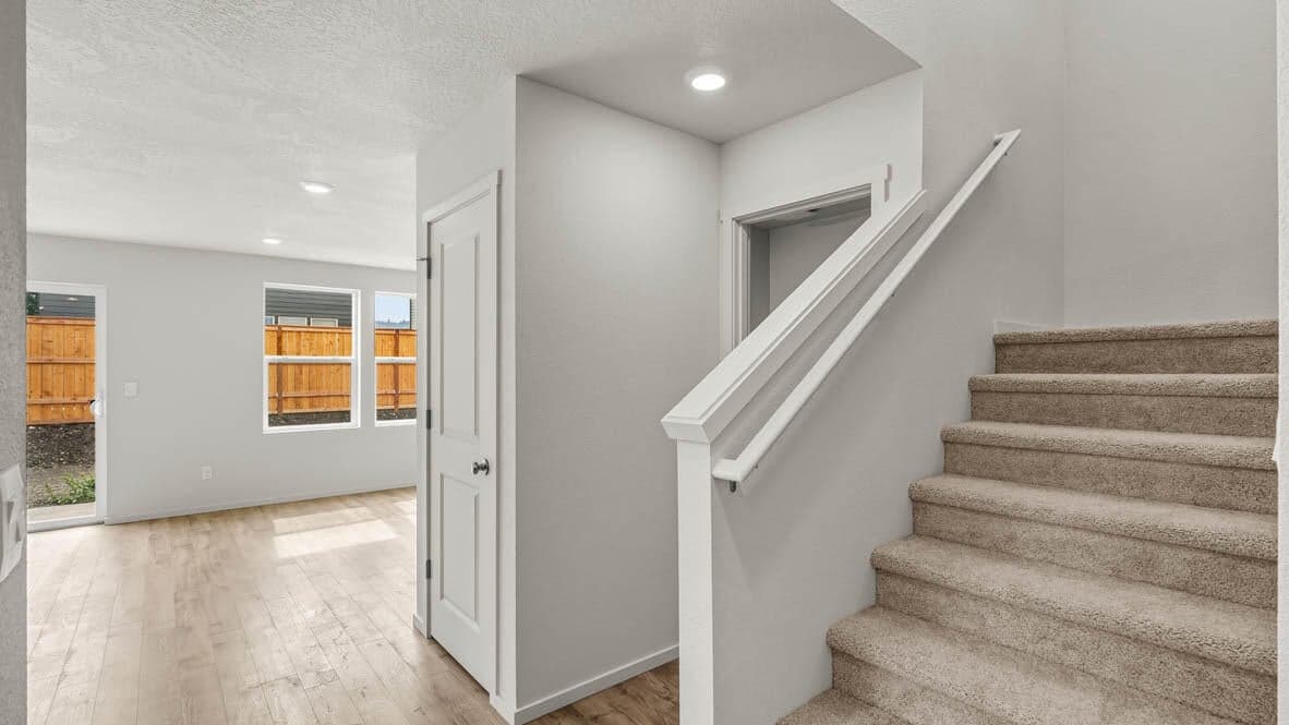 Photo of 2570 Addysen Park 2 of 22