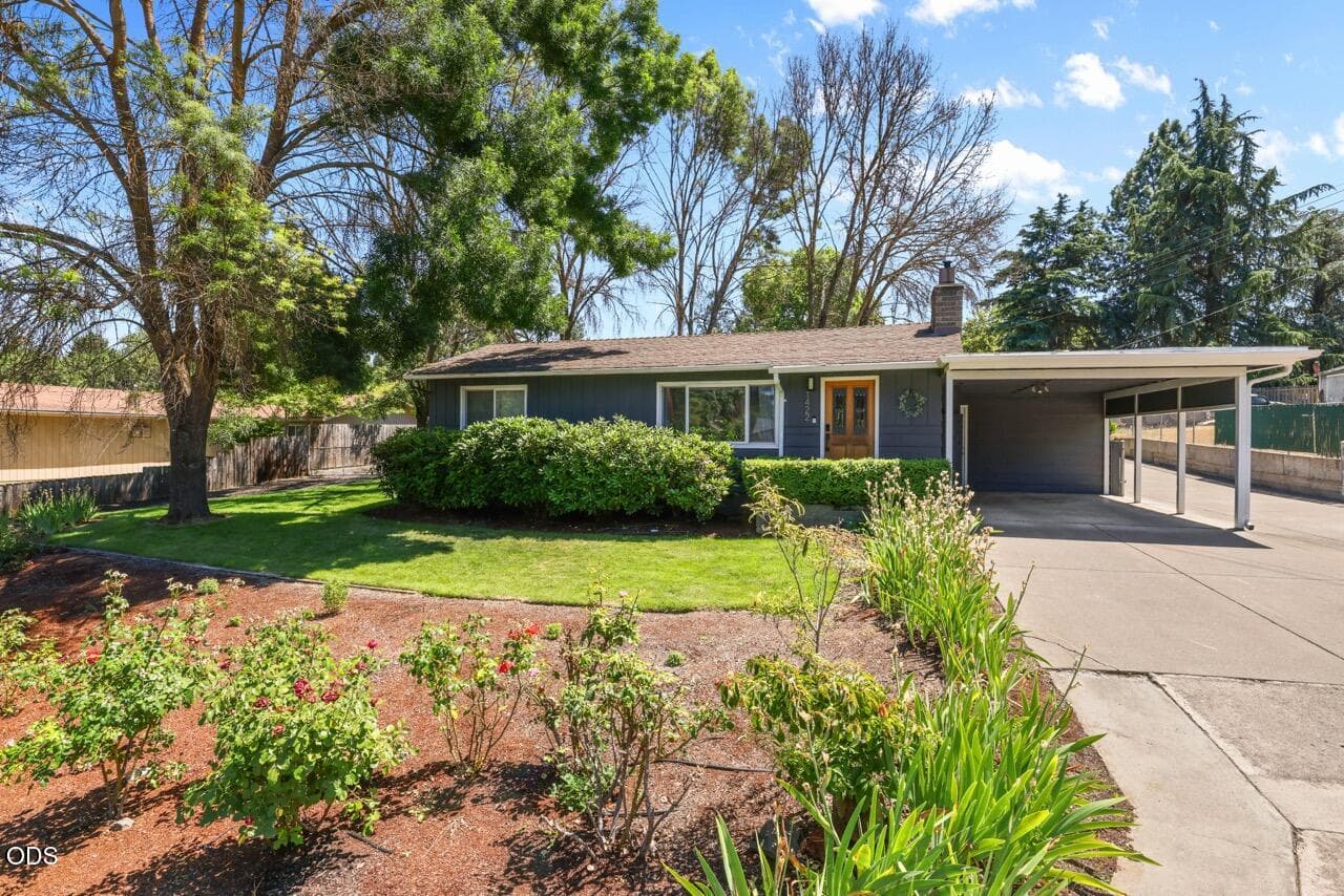 Photo of 1422 Hillcourt 1 of 41