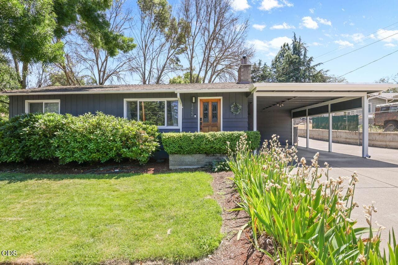 Photo of 1422 Hillcourt 2 of 41