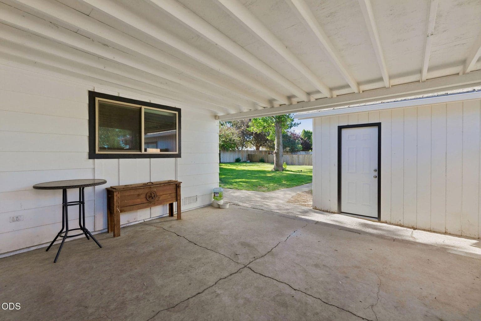 Photo of 524 NW Martingale Road 23 of 32