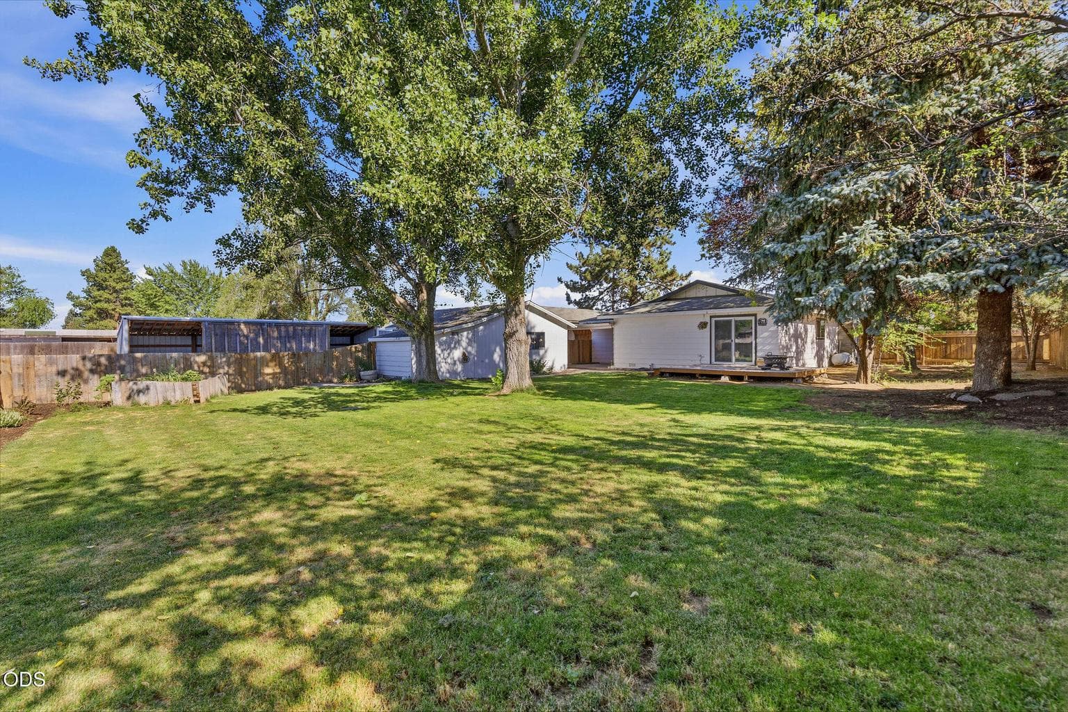 Photo of 524 NW Martingale Road 17 of 32