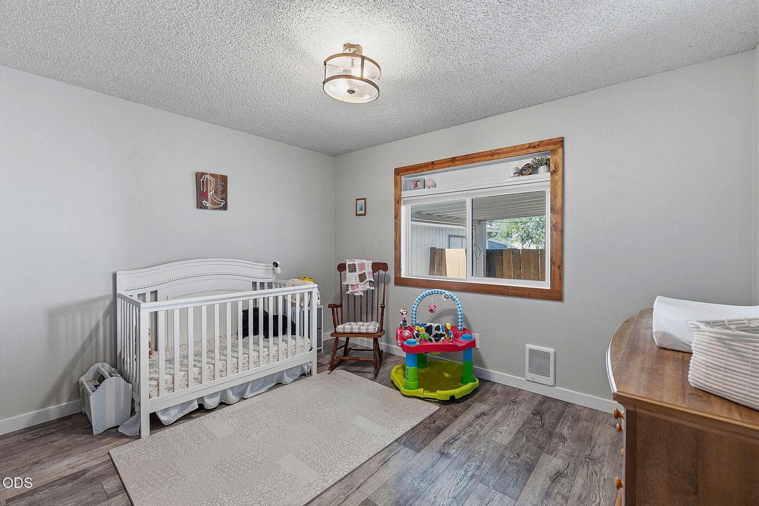 Photo of 524 NW Martingale Road 14 of 32