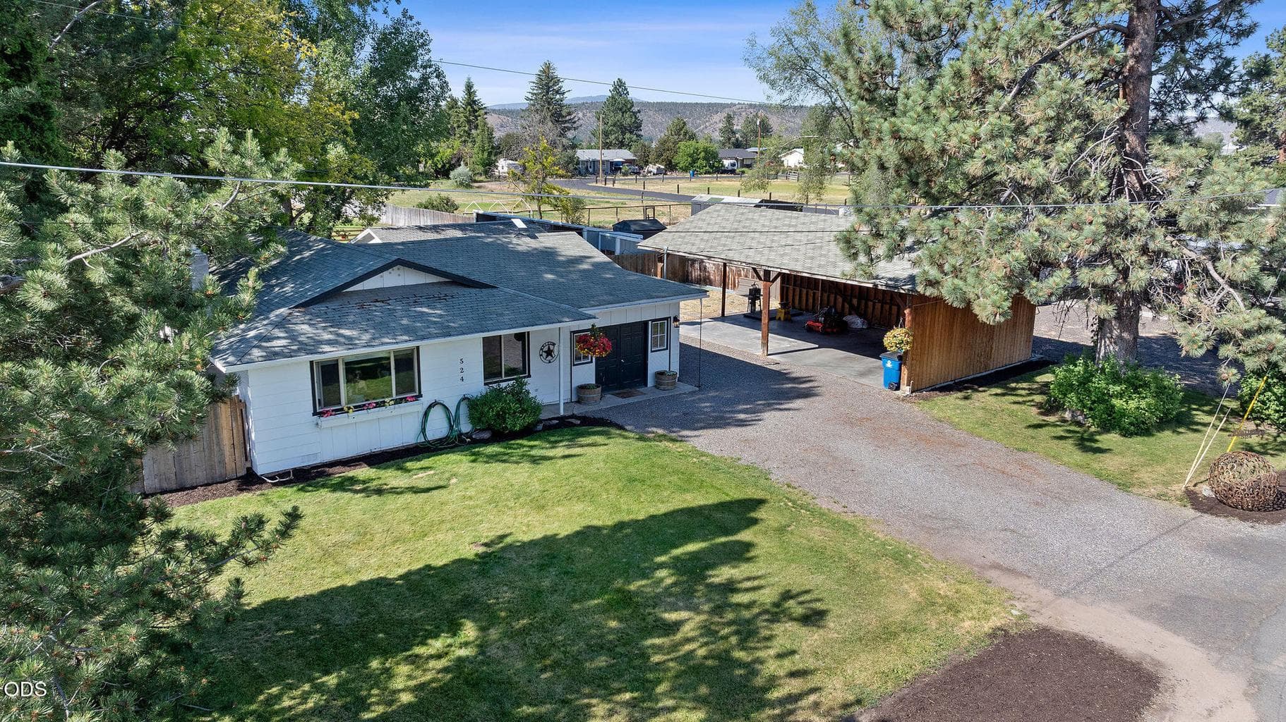 Photo of 524 NW Martingale Road 27 of 32