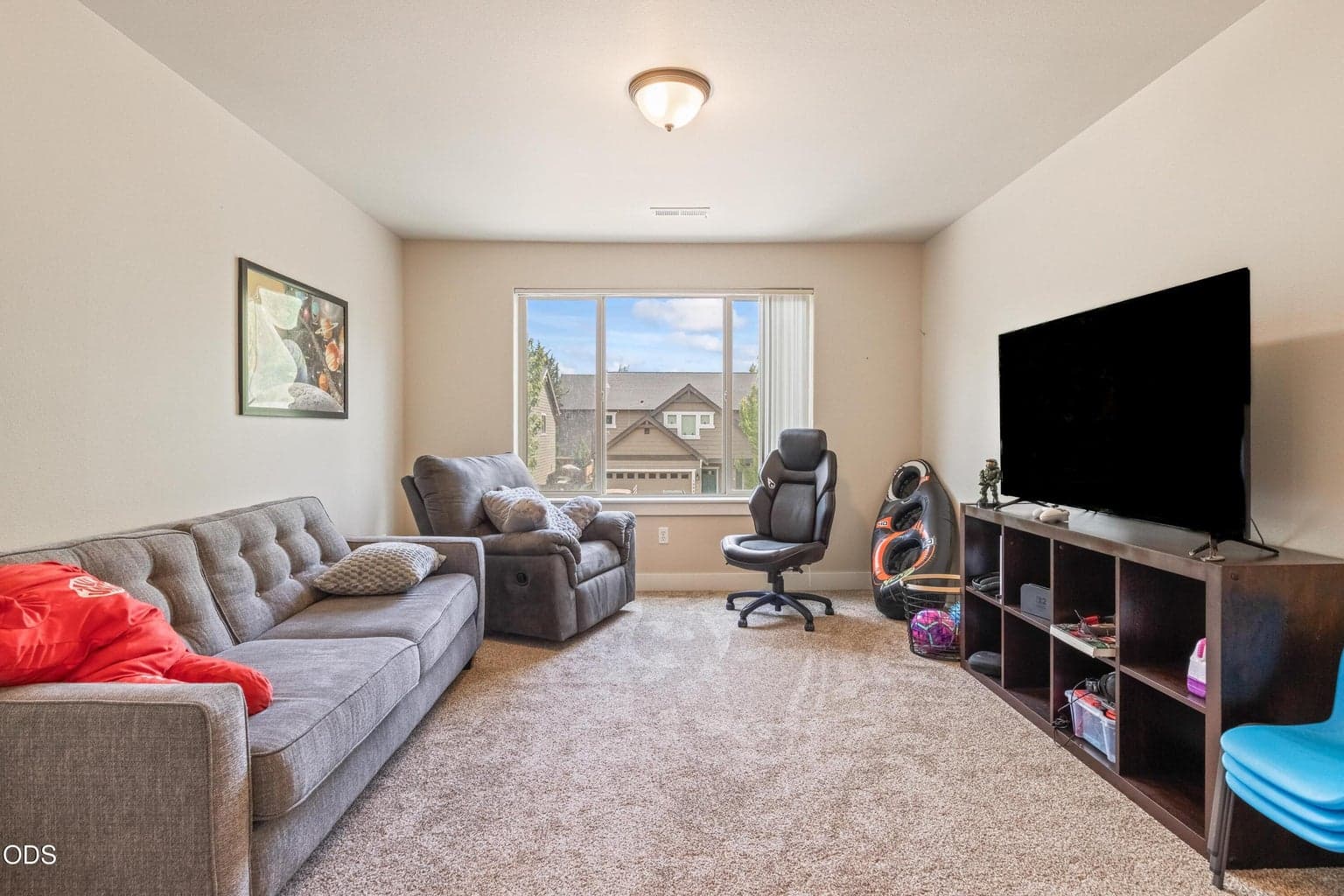 Photo of 1885 NE Altura Drive 19 of 35