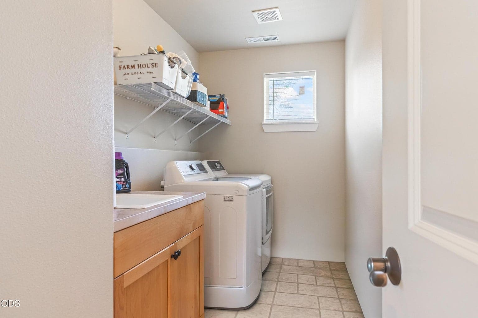 Photo of 1885 NE Altura Drive 26 of 35