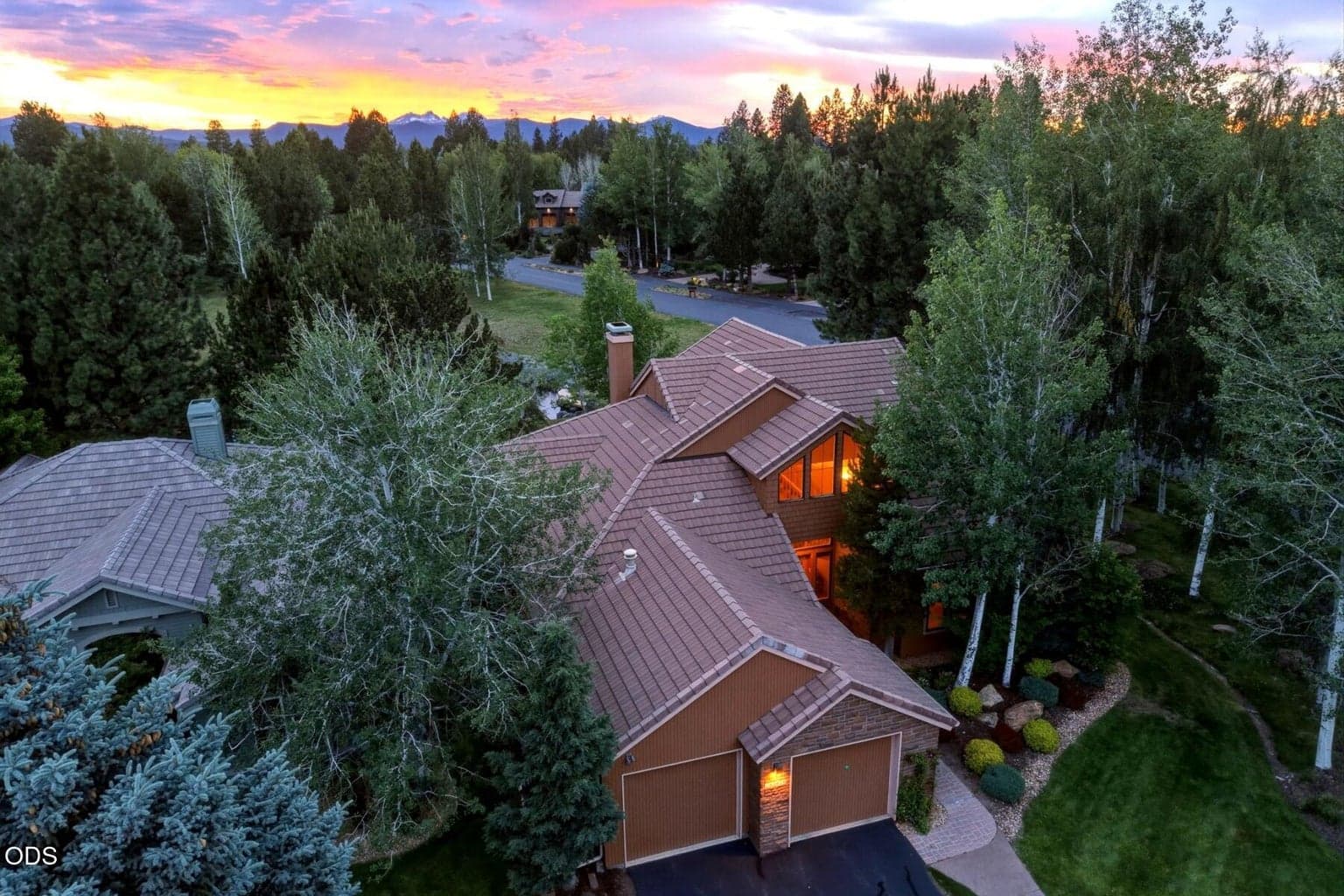Photo of 62028 Fall Creek 4 of 53