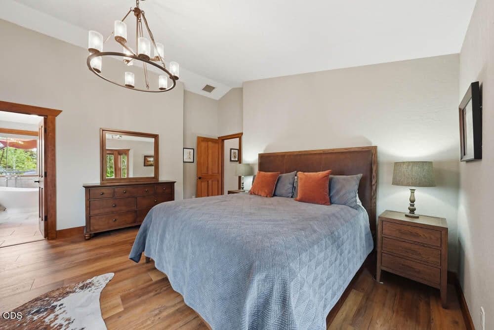 Photo of 63225 Stonewood Drive 23 of 48