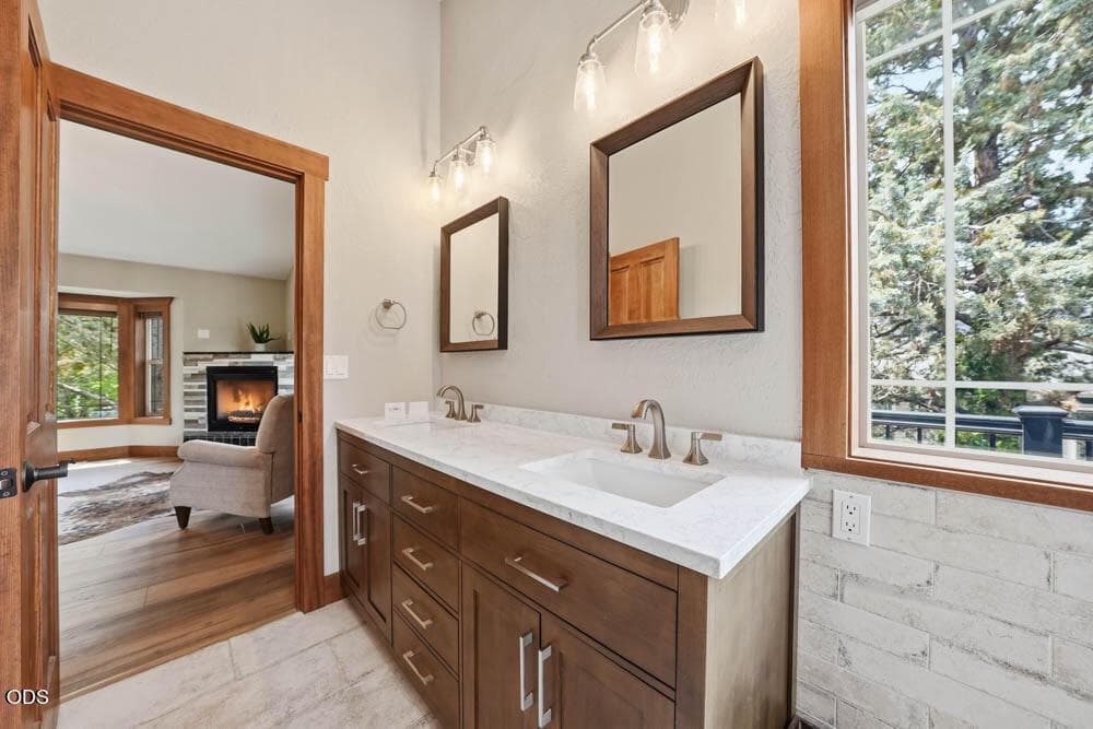 Photo of 63225 Stonewood Drive 27 of 48