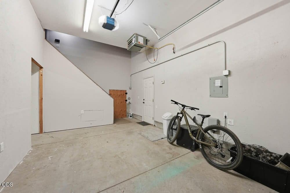 Photo of 63225 Stonewood Drive 45 of 48