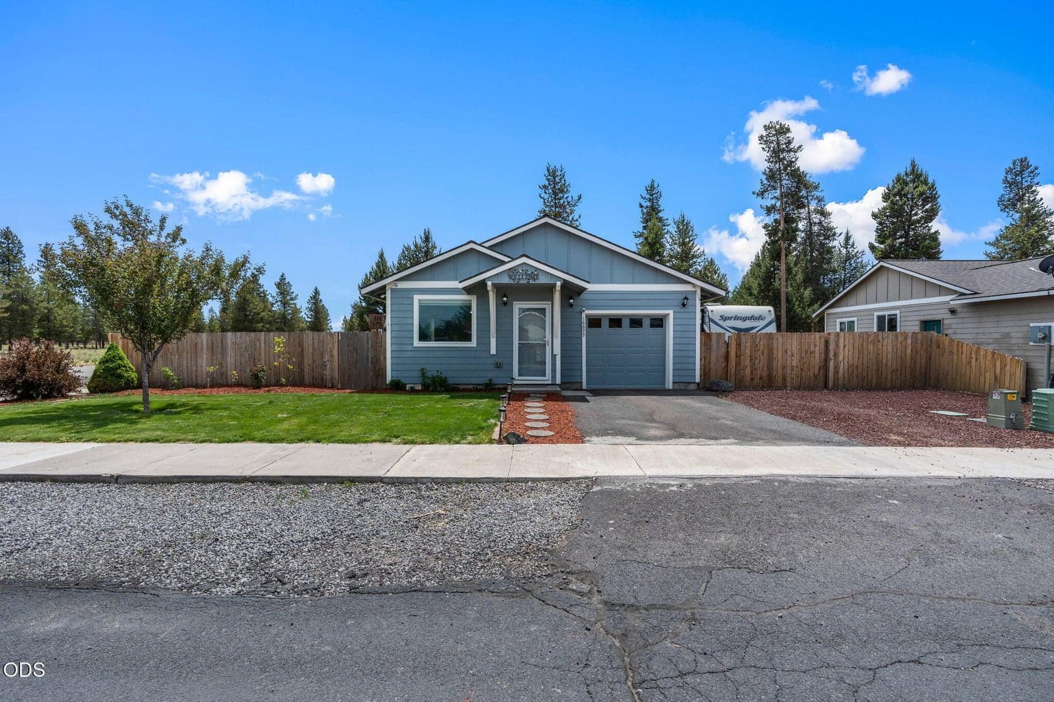 16699 Conifer