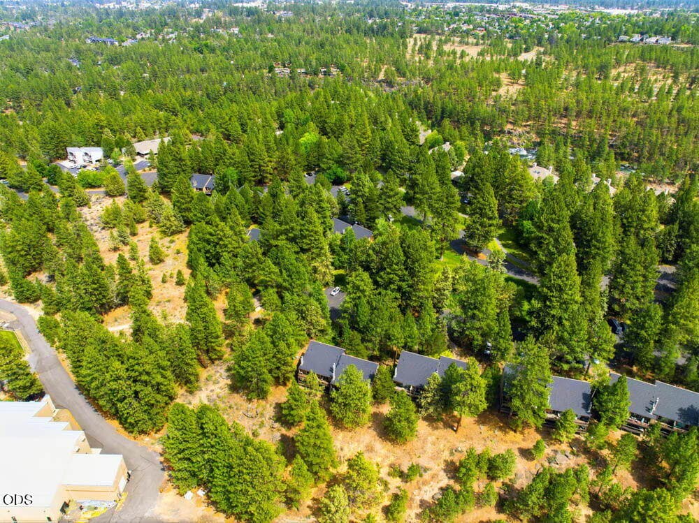 Photo of 19717 SW Mount Bachelor Drive 33 of 44