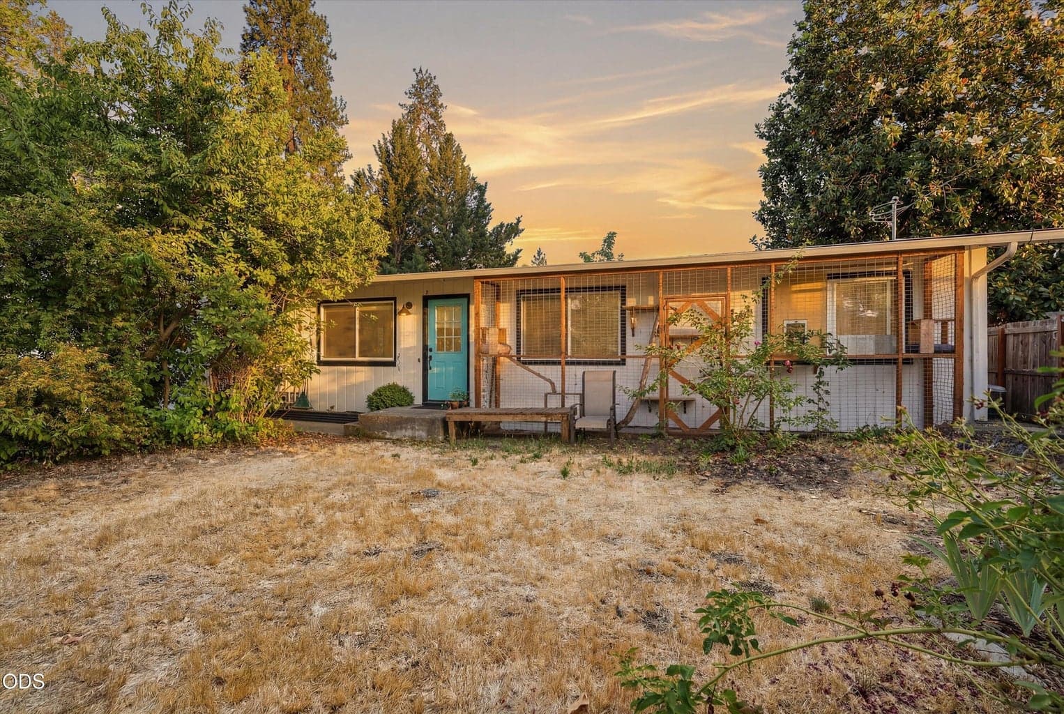 Photo of 3339 Perrydale 1 of 39