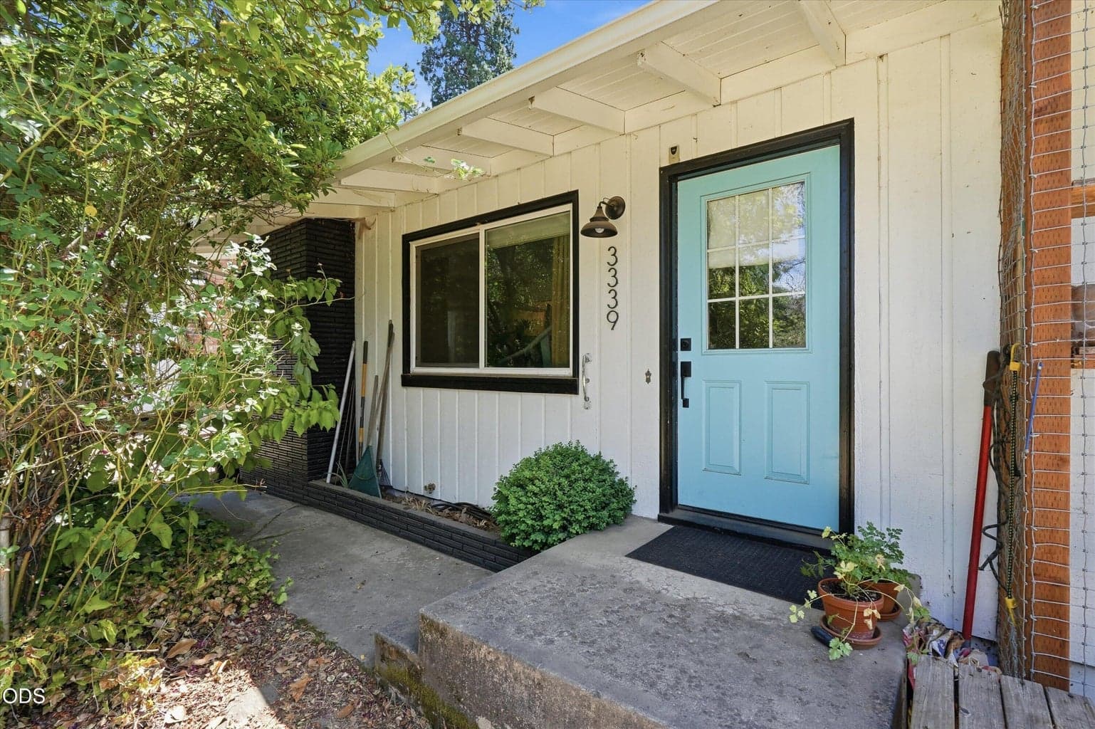 Photo of 3339 Perrydale 2 of 39