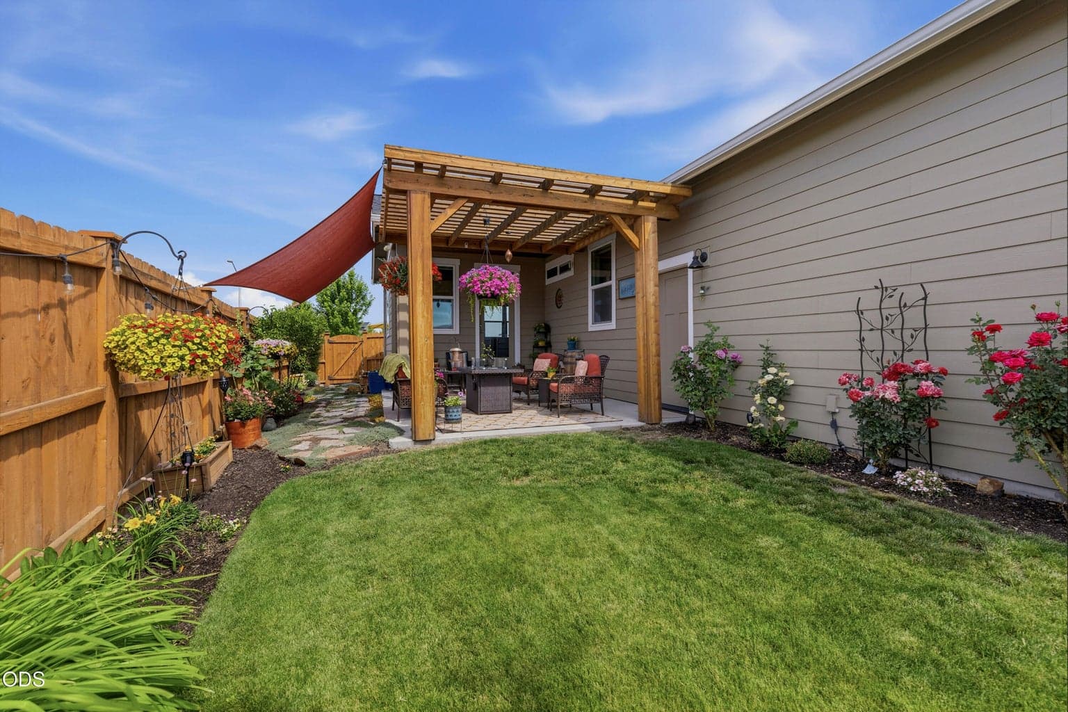 Photo of 1636 NE Hudspeth Road 26 of 43